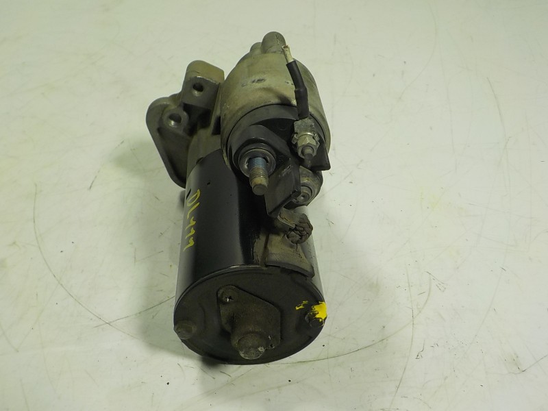 Recambio de motor arranque para renault clio iv 1.5 dci diesel fap referencia OEM IAM  233001073R 