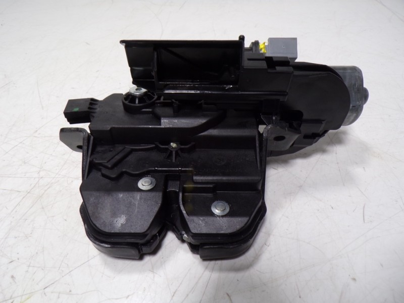 Recambio de cerradura maletero / porton para porsche macan (typ ) base referencia OEM IAM 95B827505B 95B827505B 