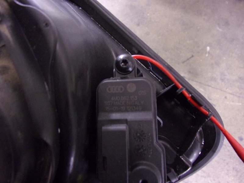 Recambio de tapa combustible para audi q2 (gab) 1.6 tdi referencia OEM IAM 81A809907GRU 81A809906A 