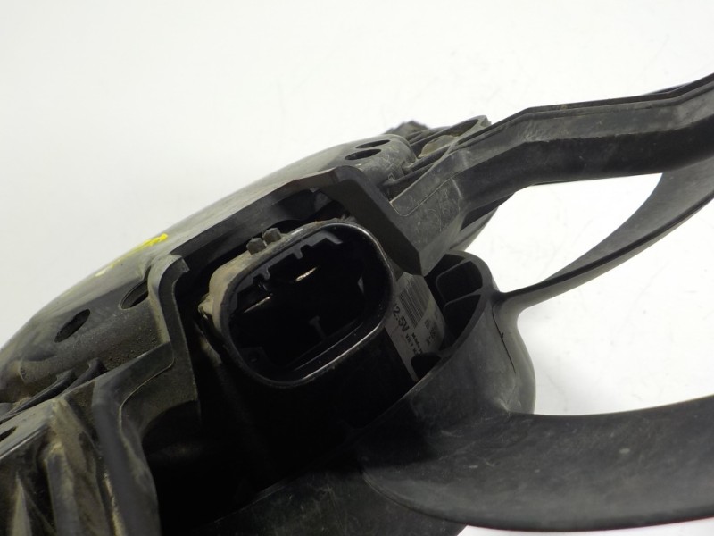 Recambio de electroventilador para citroën c4 cactus 1.6 blue-hdi fap referencia OEM IAM 9801666680  