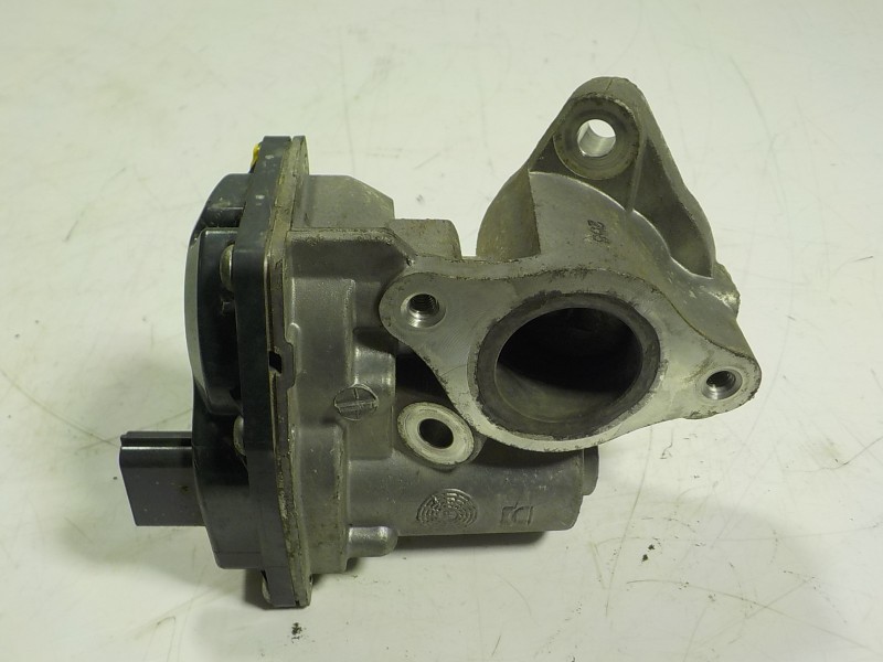 Recambio de valvula egr para renault clio iv 1.5 dci diesel fap referencia OEM IAM  H8201143495 