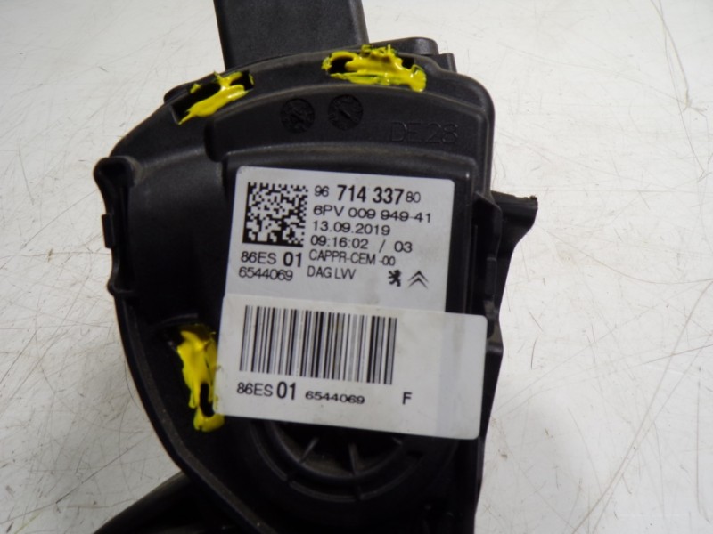 Recambio de potenciometro pedal para peugeot 208 1.2 12v vti referencia OEM IAM 1601CW 967143378 