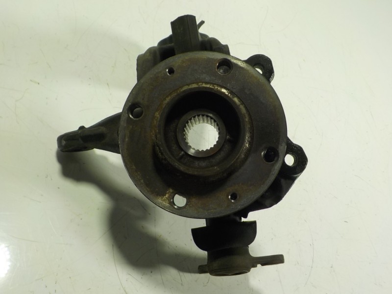 Recambio de mangueta delantera derecha para citroën c4 cactus 1.6 blue-hdi fap referencia OEM IAM 364790  