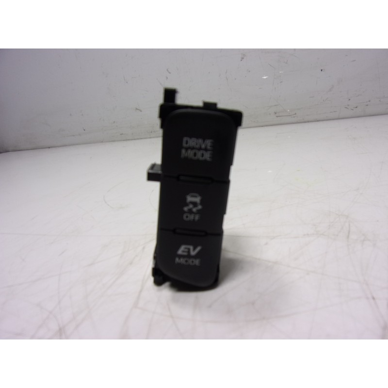 Recambio de mando multifuncion para toyota yaris 1.5 vvti hev referencia OEM IAM  230216 