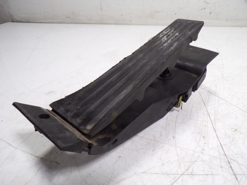 Recambio de potenciometro pedal para bmw serie m6 coupe (e63) basis referencia OEM IAM 35426860784 25916010 