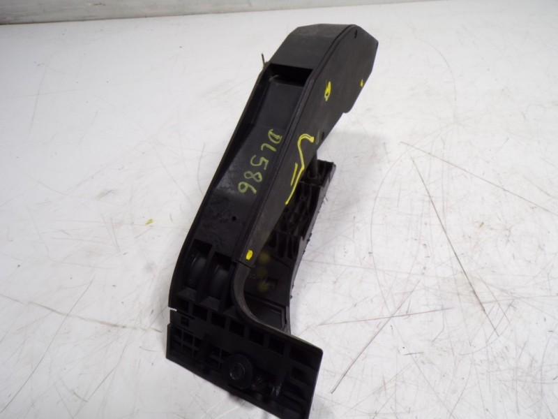 Recambio de potenciometro pedal para bmw serie m6 coupe (e63) basis referencia OEM IAM 35426860784 25916010 