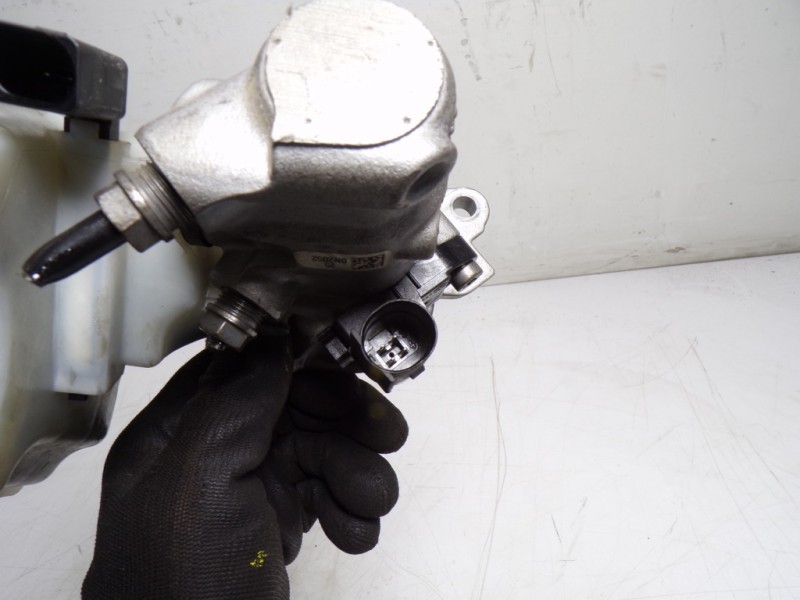 Recambio de bomba freno para volkswagen golf vii lim. (5g1) 1.4 16v tsi referencia OEM IAM 5Q1611021A 5Q1611301B 