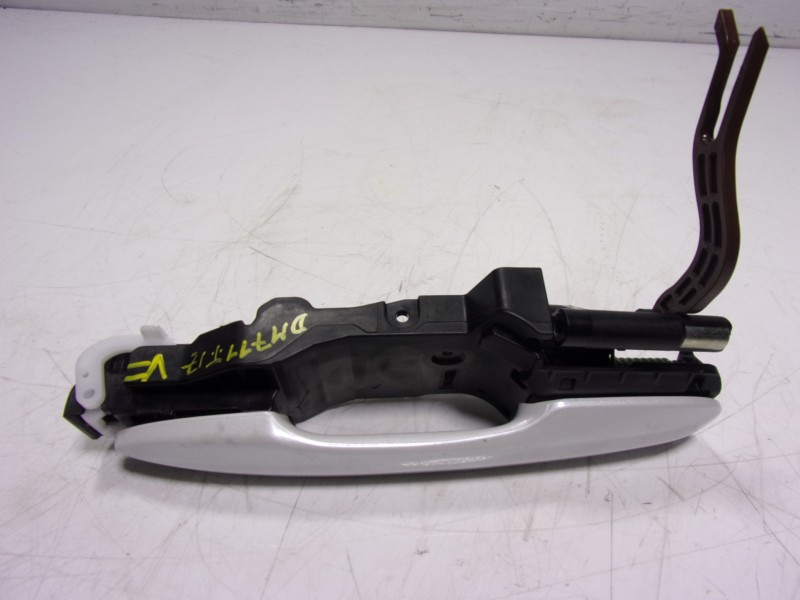 Recambio de maneta exterior trasera izquierda para toyota yaris 1.5 vvti hev referencia OEM IAM   