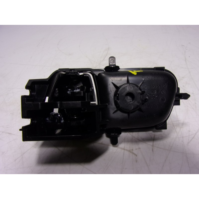 Recambio de maneta interior delantera derecha para toyota yaris 1.5 vvti hev referencia OEM IAM  69273K0040 