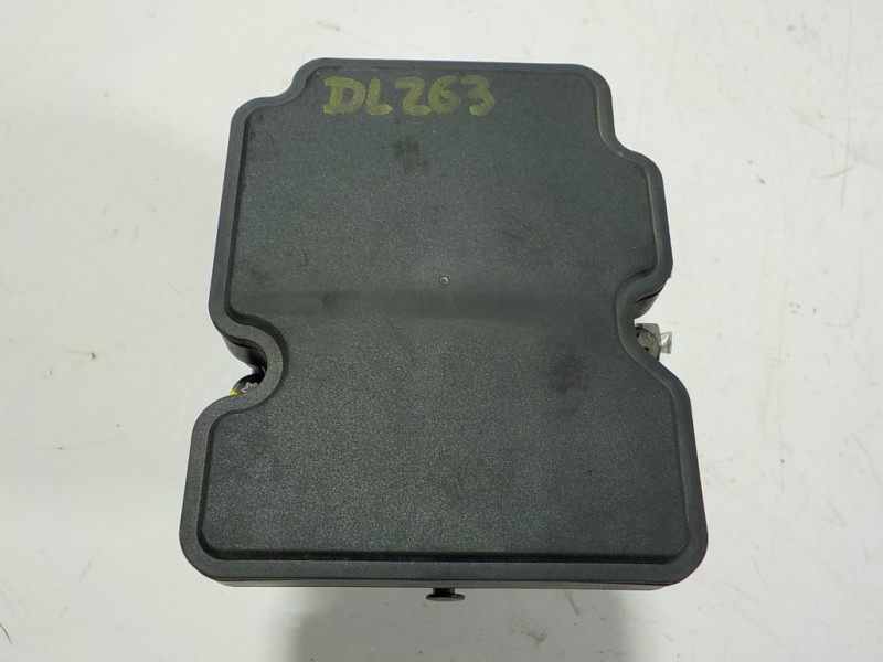 Recambio de abs para renault captur 1.3 tce referencia OEM IAM 476607694R 476601842R 