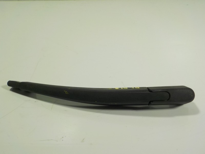 Recambio de brazo limpia trasero para peugeot 208 1.6 16v hdi fap referencia OEM IAM 1608396380  