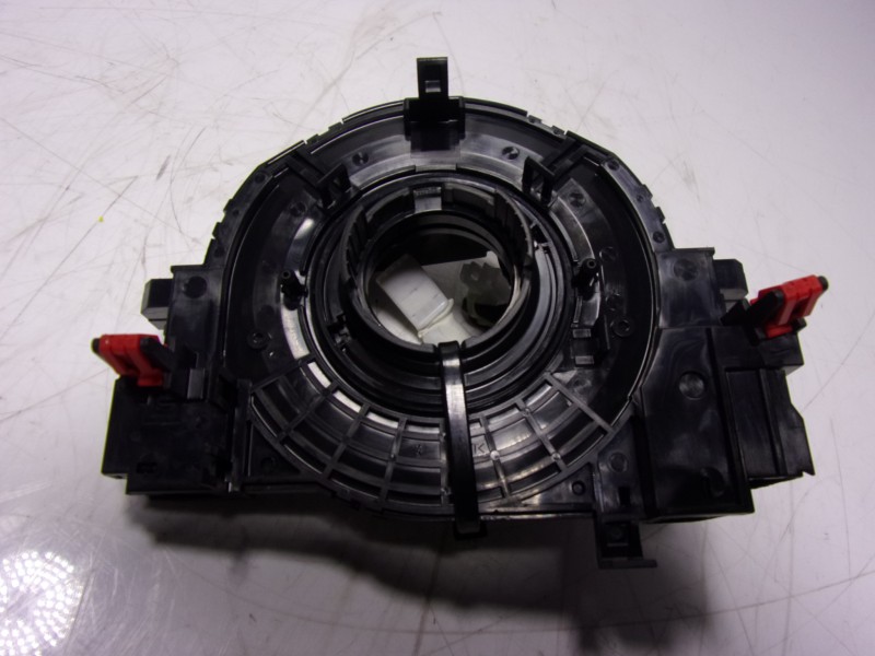 Recambio de modulo electronico para toyota yaris 1.5 vvti hev referencia OEM IAM  75N356 