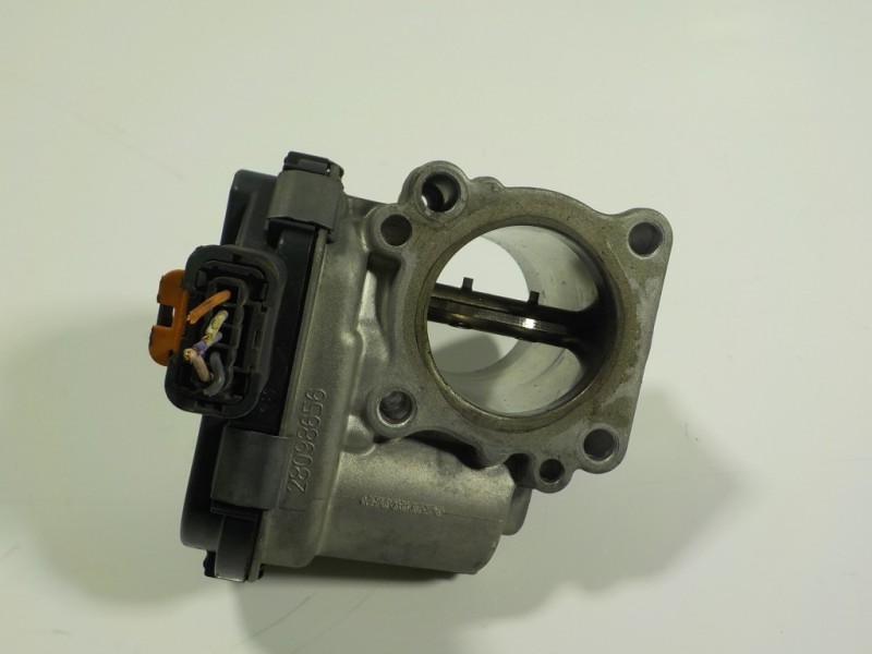 Recambio de caja mariposa para peugeot 208 1.6 16v hdi fap referencia OEM IAM 0345G4 9673534480 