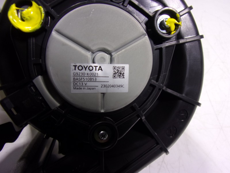 Recambio de motor calefaccion para toyota yaris 1.5 vvti hev referencia OEM IAM  G9230K0021 