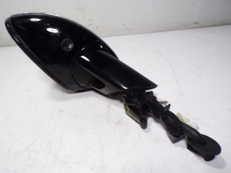 Recambio de espejo derecho para porsche macan (typ ) base referencia OEM IAM 95B857542  95B857522S