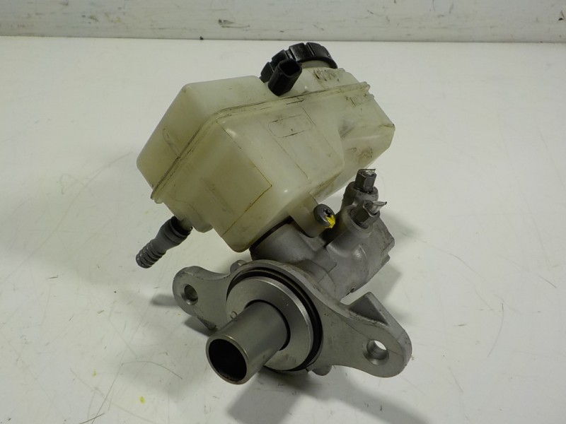 Recambio de bomba freno para renault captur 1.3 tce referencia OEM IAM 460119686R 460915125R 