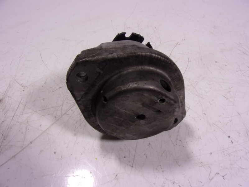 Recambio de soporte motor izquierdo para bmw serie m6 coupe (e63) basis referencia OEM IAM 22116762607  
