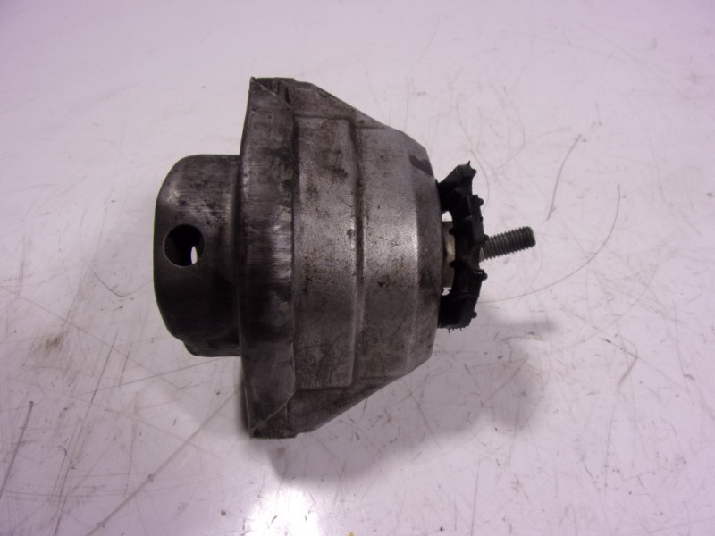 Recambio de soporte motor izquierdo para bmw serie m6 coupe (e63) basis referencia OEM IAM 22116762607  