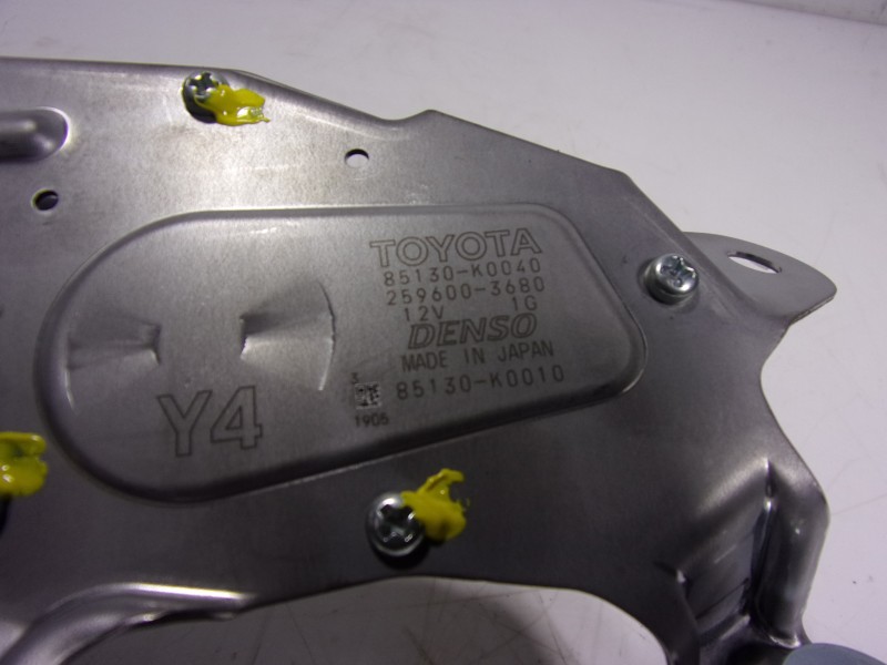 Recambio de motor limpia trasero para toyota yaris 1.5 vvti hev referencia OEM IAM  85130K0040 