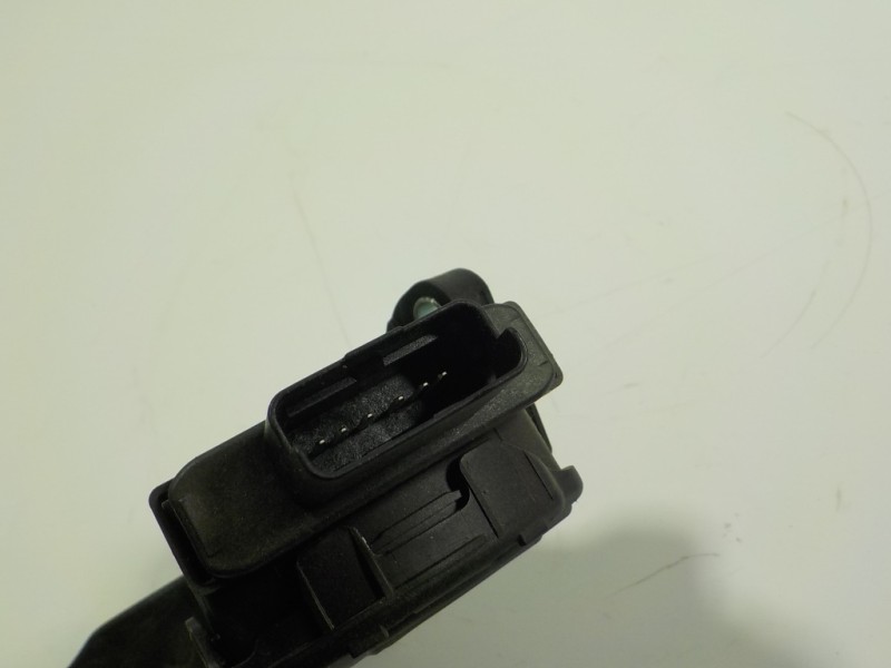 Recambio de potenciometro pedal para peugeot 208 1.6 16v hdi fap referencia OEM IAM 1601CW 9671433780 