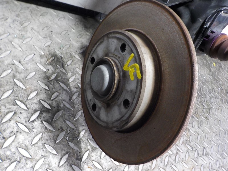 Recambio de puente trasero para peugeot 208 1.6 16v hdi fap referencia OEM IAM 1607197180  