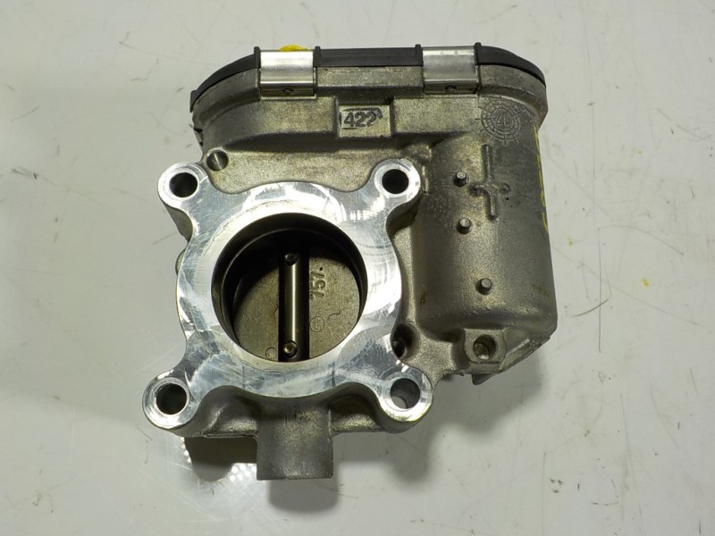 Recambio de caja mariposa para renault captur 1.3 tce referencia OEM IAM 161203209R A2821410200 