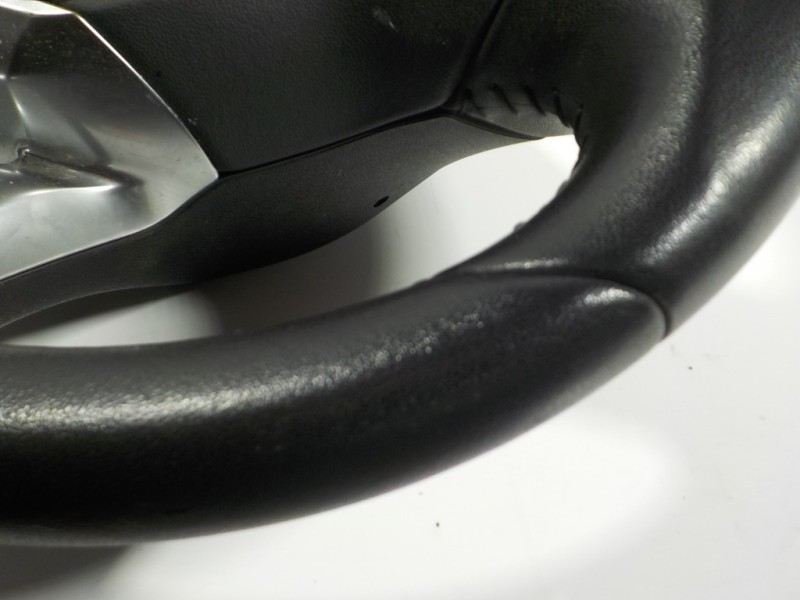 Recambio de volante para peugeot 208 1.6 16v hdi fap referencia OEM IAM 96739515ZD  