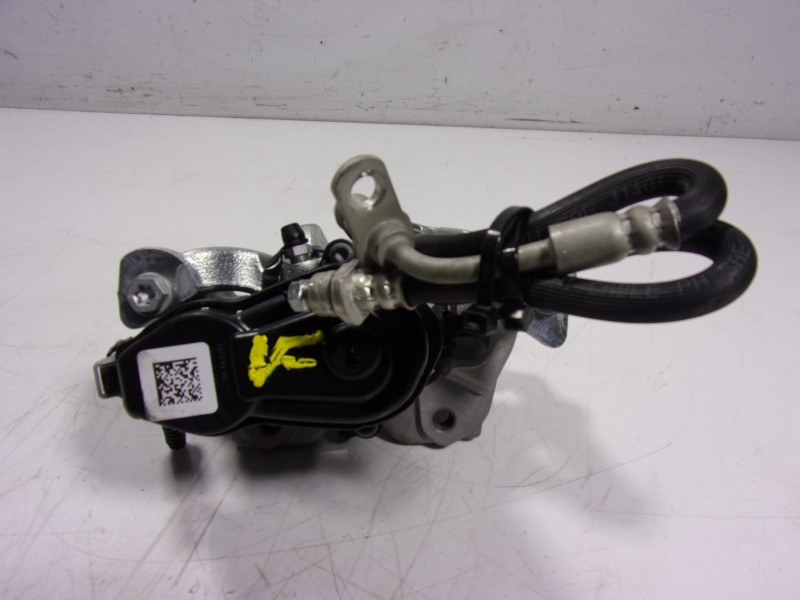 Recambio de pinza freno trasera izquierda para toyota yaris 1.5 vvti hev referencia OEM IAM   