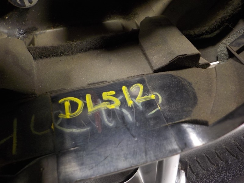 Recambio de volante para peugeot 208 1.6 16v hdi fap referencia OEM IAM 96739515ZD  