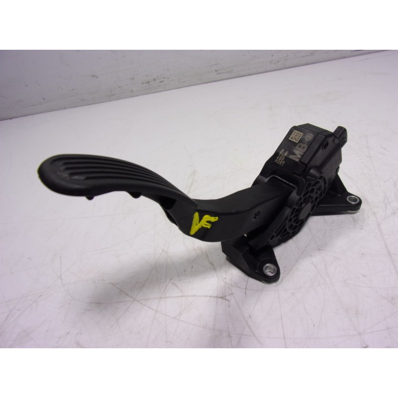 Recambio de potenciometro pedal para toyota yaris 1.5 vvti hev referencia OEM IAM  78110K0030 