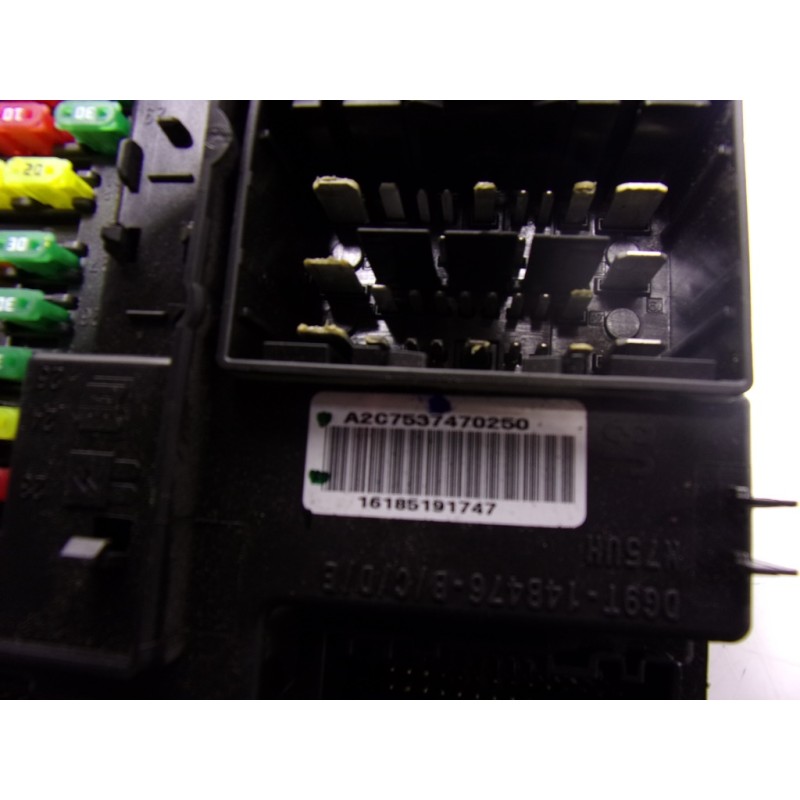 Recambio de caja reles / fusibles para ford mondeo turn. 2.0 tdci cat referencia OEM IAM 2025000 GU5T15604CFC 