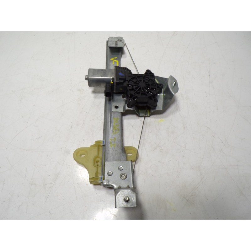 Recambio de elevalunas trasero izquierdo para renault captur 1.3 tce referencia OEM IAM 827012973R 9030351B 