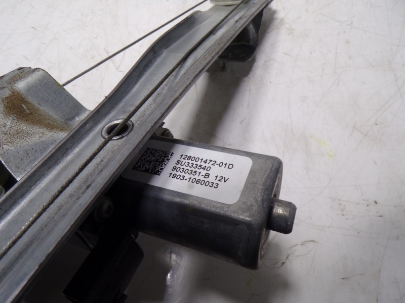 Recambio de elevalunas trasero izquierdo para renault captur 1.3 tce referencia OEM IAM 827012973R 9030351B 