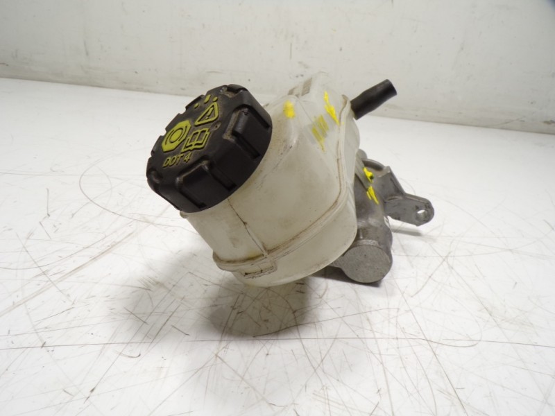 Recambio de bomba freno para dacia duster ii comfort referencia OEM IAM 460117392R 460918629R 