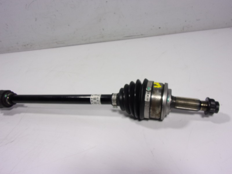 Recambio de transmision derecha para toyota yaris 1.5 vvti hev referencia OEM IAM  43410K0060 