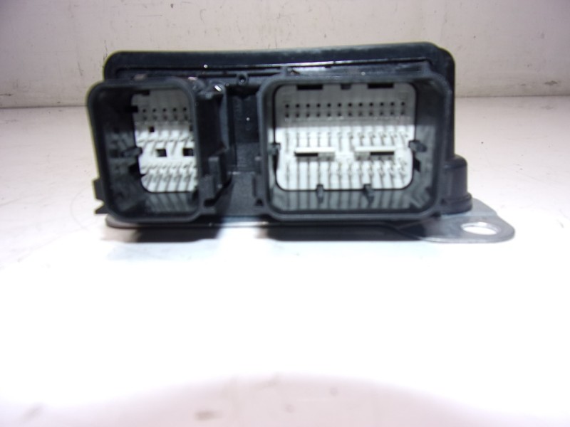 Recambio de centralita airbag para ford mondeo turn. 2.0 tdci cat referencia OEM IAM 2184427 DS7112B684XB 