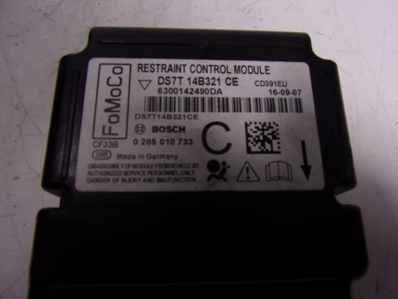 Recambio de centralita airbag para ford mondeo turn. 2.0 tdci cat referencia OEM IAM 2184427 DS7112B684XB 