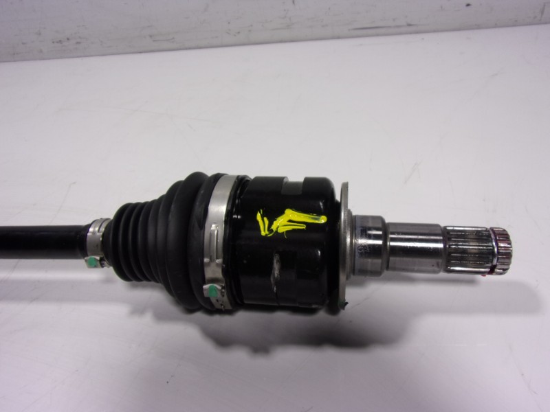 Recambio de transmision izquierda para toyota yaris 1.5 vvti hev referencia OEM IAM  43420K0050 