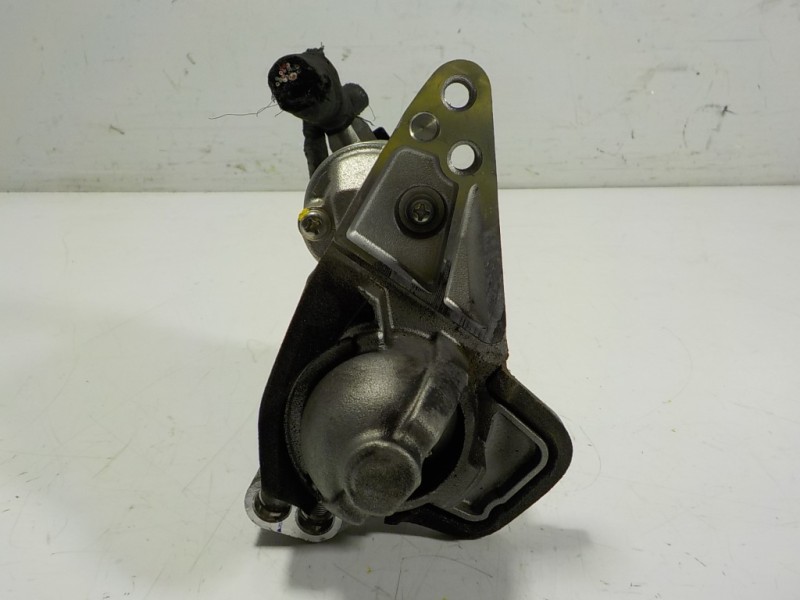 Recambio de motor arranque para renault captur 1.3 tce referencia OEM IAM 233006662R 233006662R 