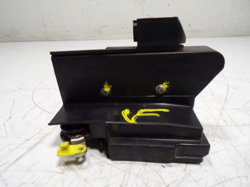 Recambio de cerradura puerta trasera izquierda para dacia duster ii comfort referencia OEM IAM 825034872R 825034872R 