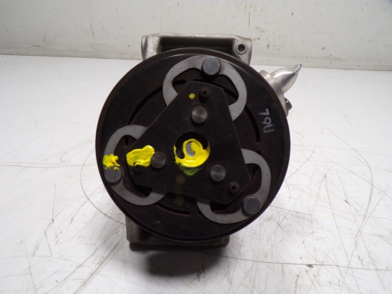 Recambio de compresor aire acondicionado para dacia duster ii comfort referencia OEM IAM 926003541R 926005689R 