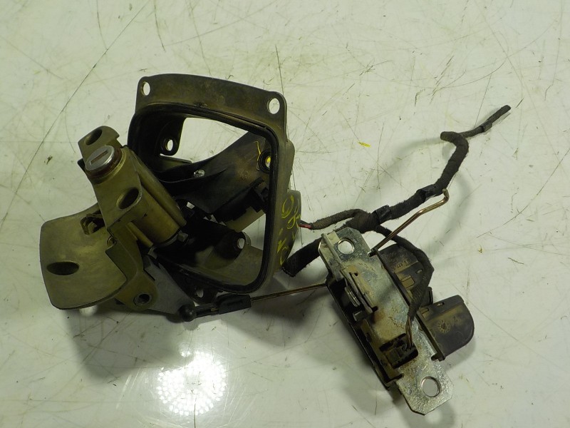 Recambio de cerradura maletero / porton para seat ibiza (6l1) 1.4 16v referencia OEM IAM   