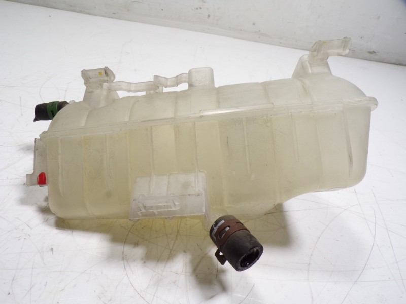 Recambio de deposito expansion para renault kangoo z.e. referencia OEM IAM 7701478318 8200455786 