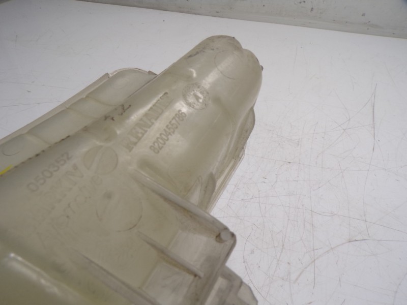 Recambio de deposito expansion para renault kangoo z.e. referencia OEM IAM 7701478318 8200455786 