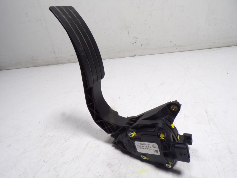 Recambio de potenciometro pedal para renault captur 1.3 tce referencia OEM IAM 180029347R 6PV00997807 