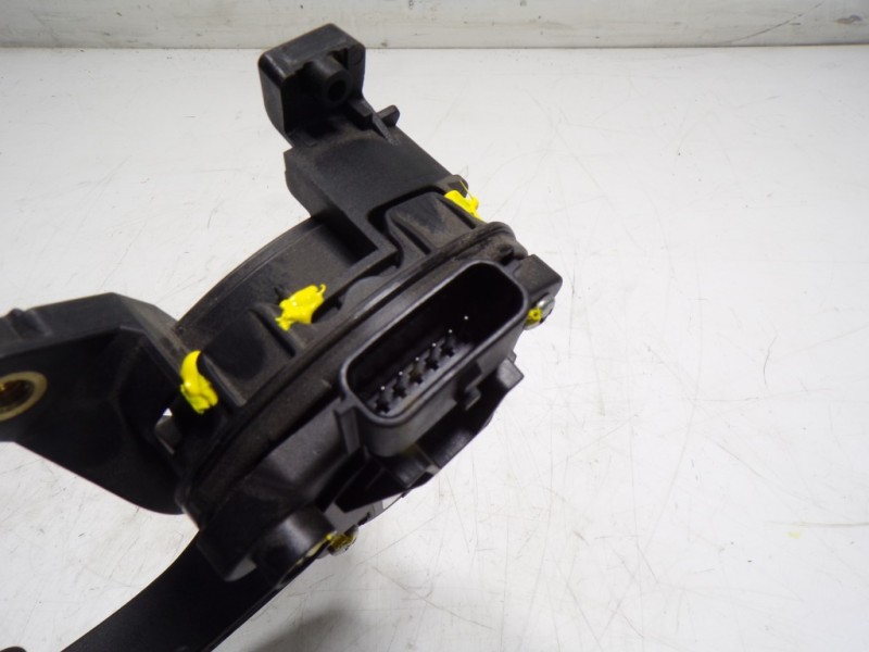 Recambio de potenciometro pedal para renault captur 1.3 tce referencia OEM IAM 180029347R 6PV00997807 