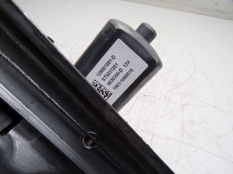 Recambio de elevalunas delantero derecho para dacia duster ii comfort referencia OEM IAM 807201952R 807201952R 