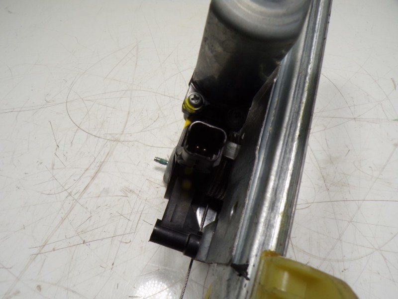 Recambio de elevalunas delantero derecho para dacia duster ii comfort referencia OEM IAM 807201952R 807201952R 