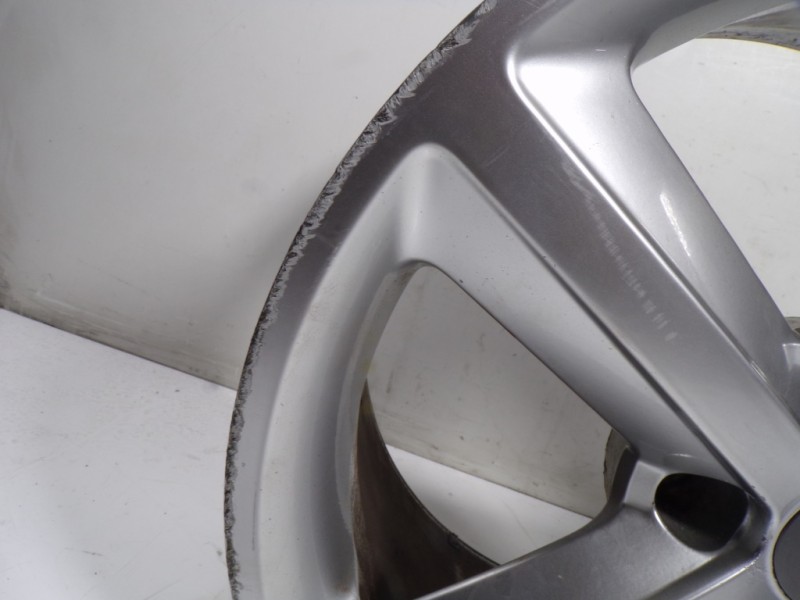 Recambio de juego llantas para audi a5 coupe (8t) 1.8 tfsi (130kw) referencia OEM IAM  8T0601025M 