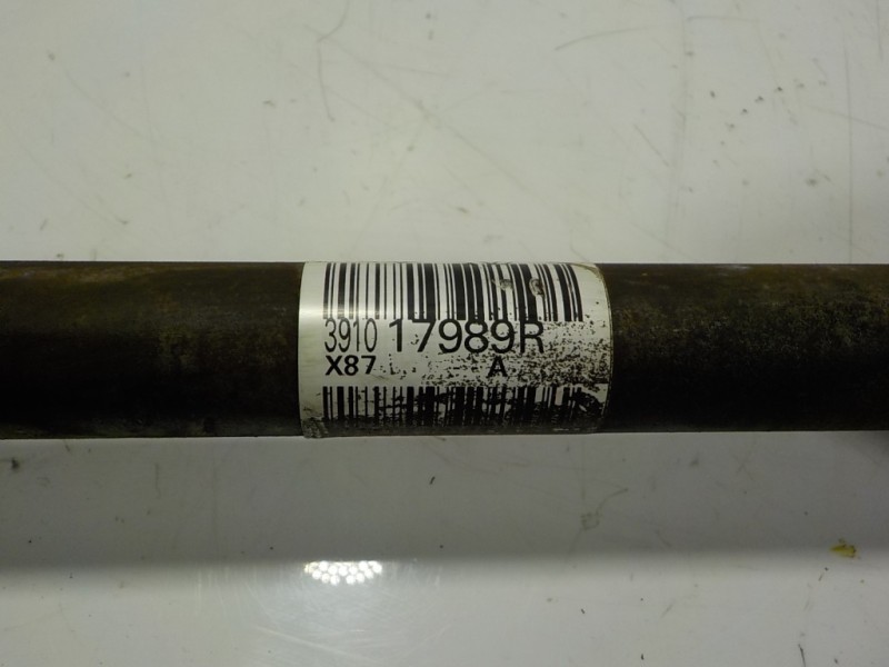 Recambio de transmision izquierda para renault captur 1.3 tce referencia OEM IAM 391017989R 391017989R 